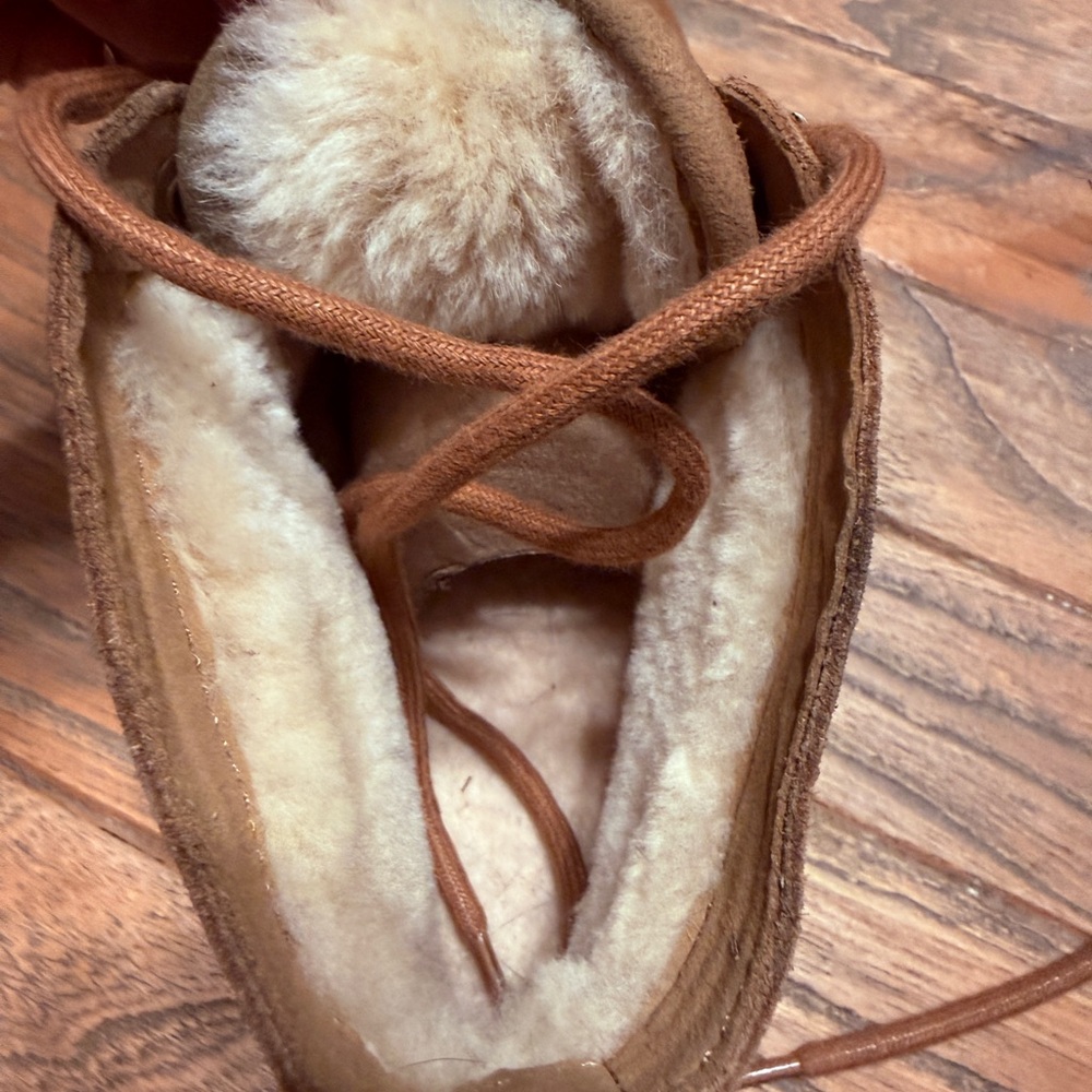 UGG Chestnut Suede Ankle Boot - Warm Brown - Picture 3 of 7